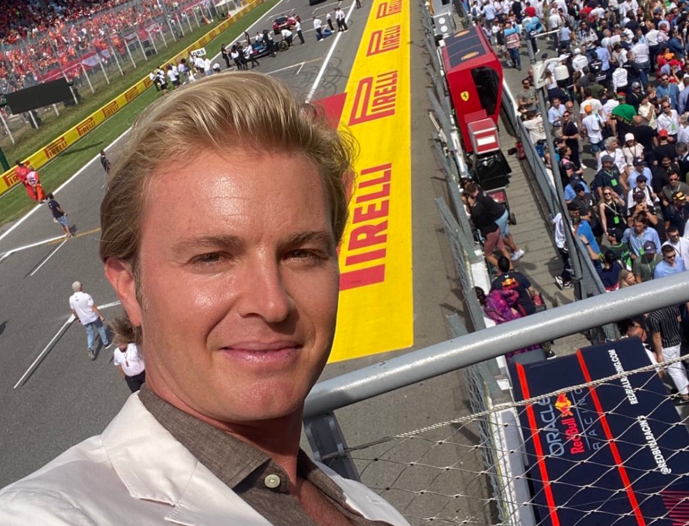 Nico Rosberg chimes in on Lewis Hamilton-Max Verstappen “teammates” debate: “He has a point…”